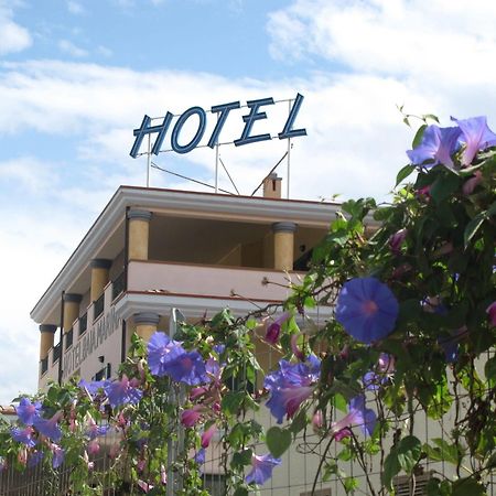 Hotel Baia Marina أروسييْ المظهر الخارجي الصورة