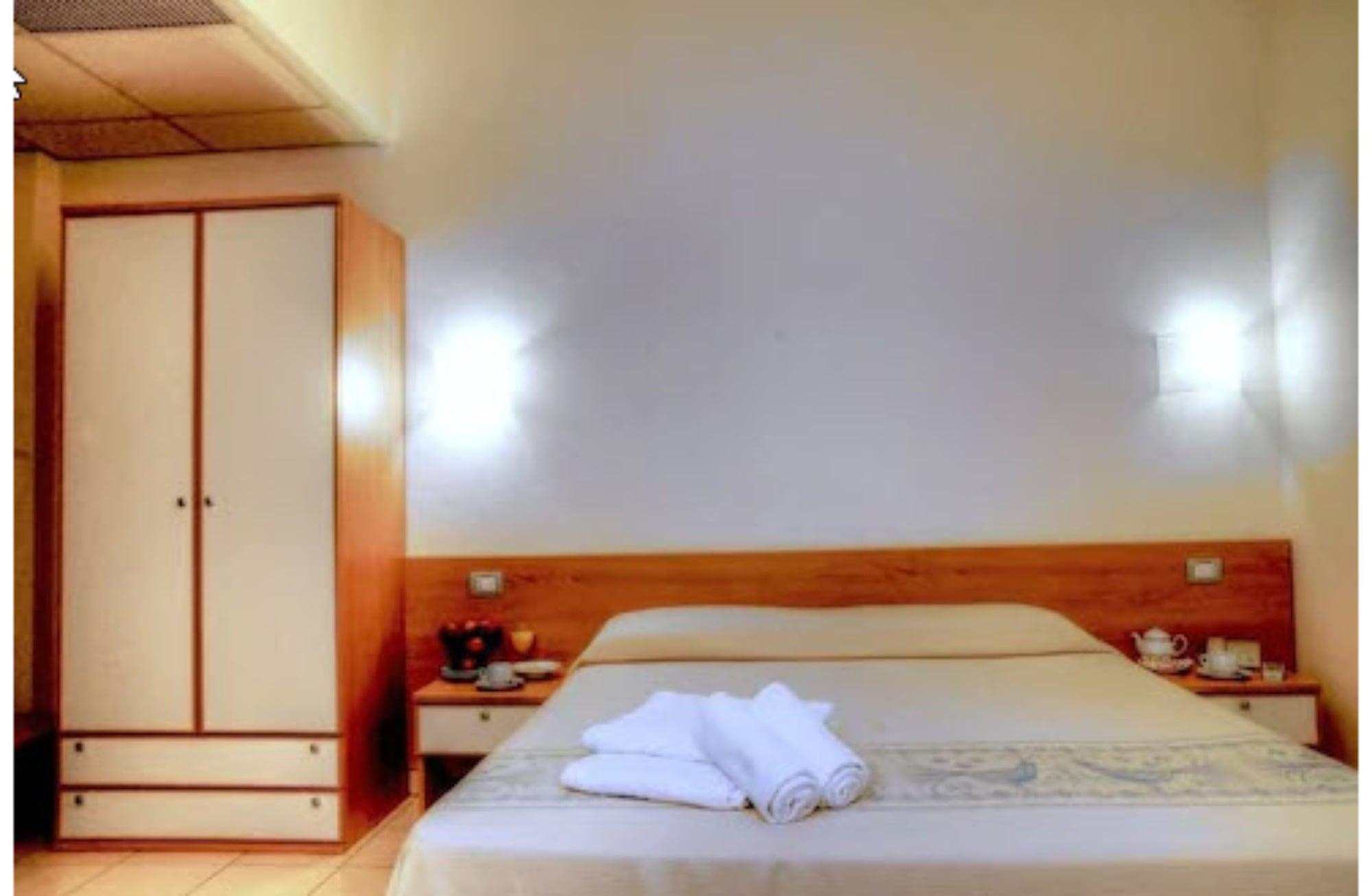 Hotel Baia Marina أروسييْ المظهر الخارجي الصورة