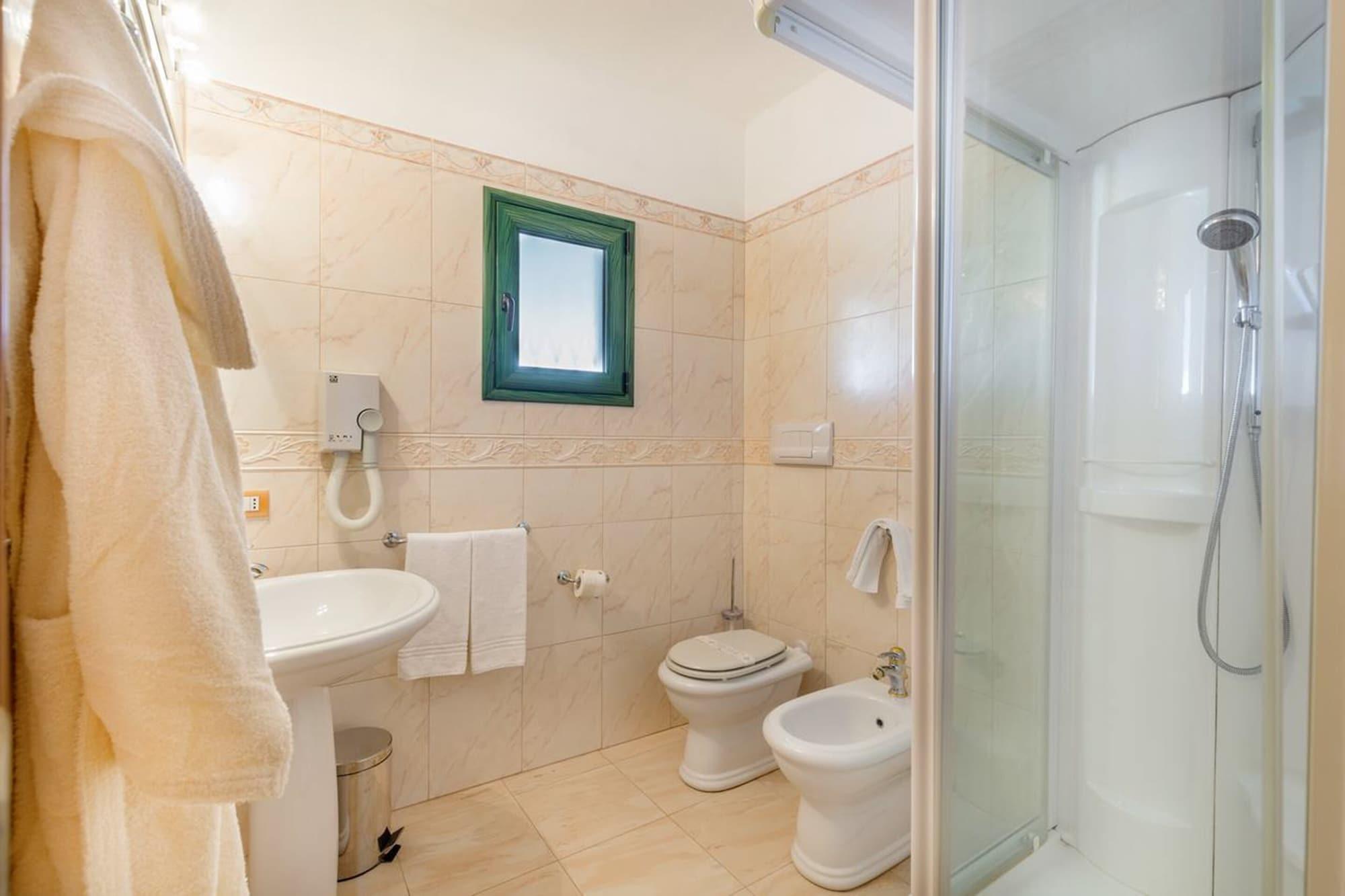 Hotel Baia Marina أروسييْ المظهر الخارجي الصورة