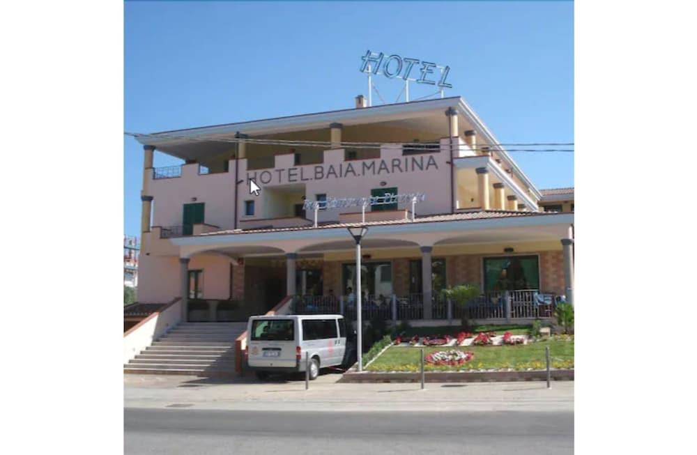 Hotel Baia Marina أروسييْ المظهر الخارجي الصورة