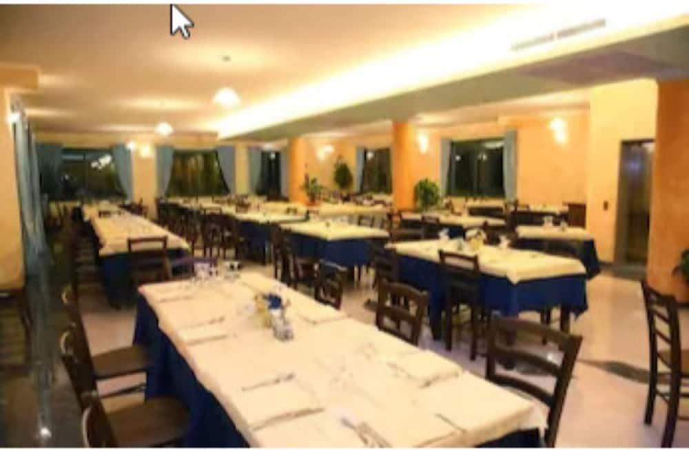 Hotel Baia Marina أروسييْ المظهر الخارجي الصورة