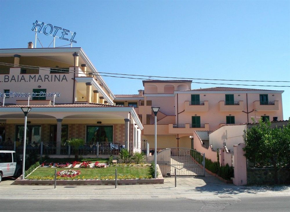 Hotel Baia Marina أروسييْ المظهر الخارجي الصورة