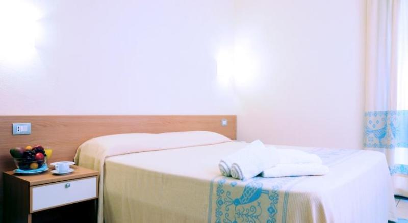 Hotel Baia Marina أروسييْ المظهر الخارجي الصورة