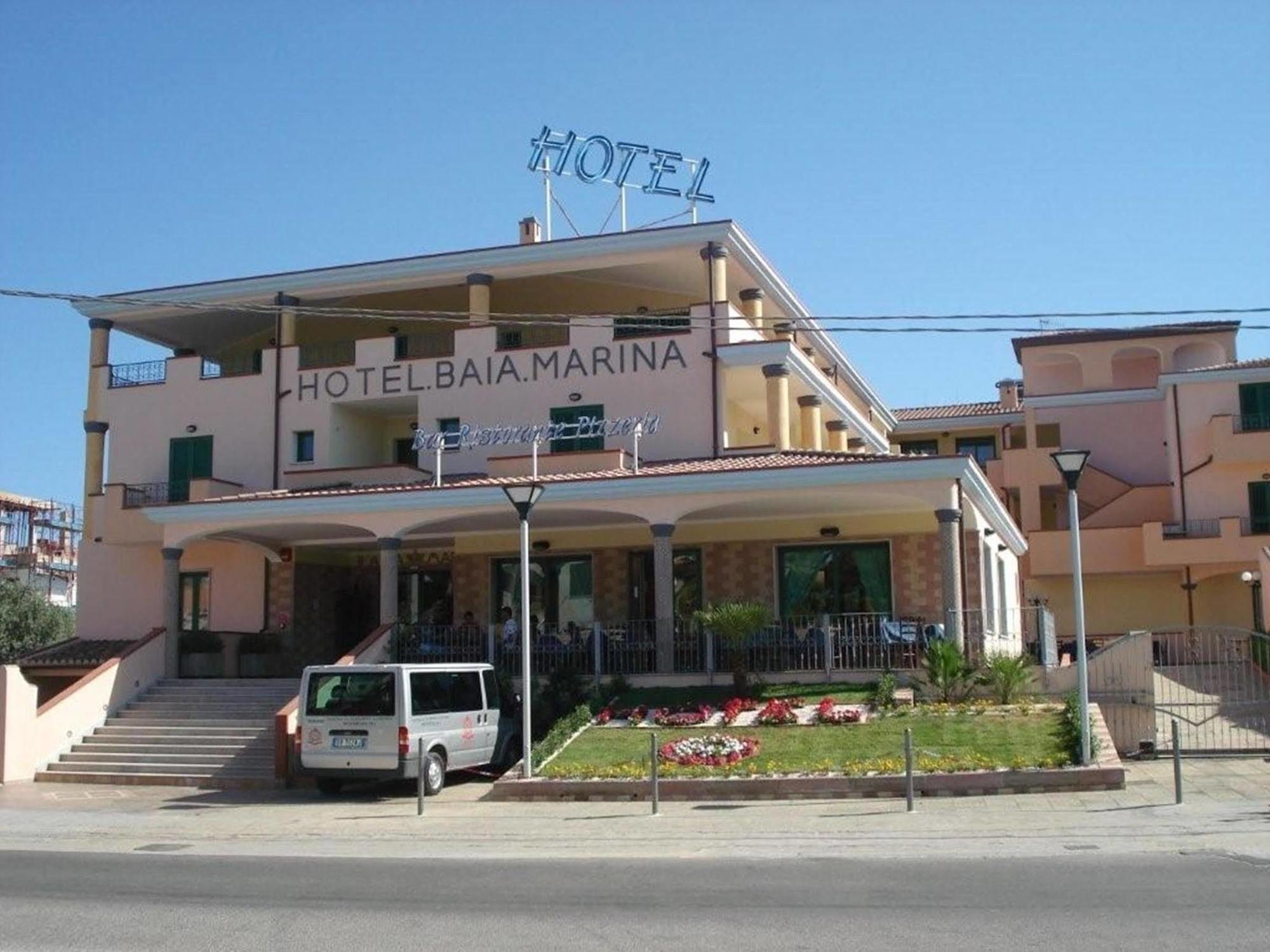 Hotel Baia Marina أروسييْ المظهر الخارجي الصورة